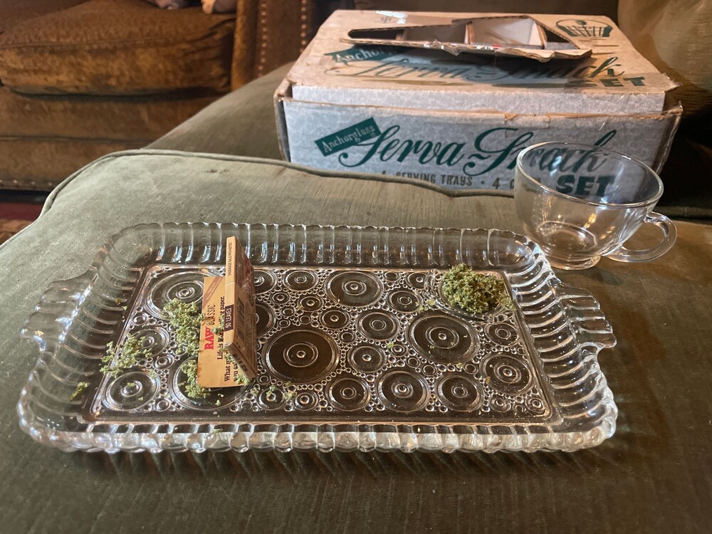 Anchor Hocking Serva Snack Glass Serving/rolling Tray Set of 4 Vintage